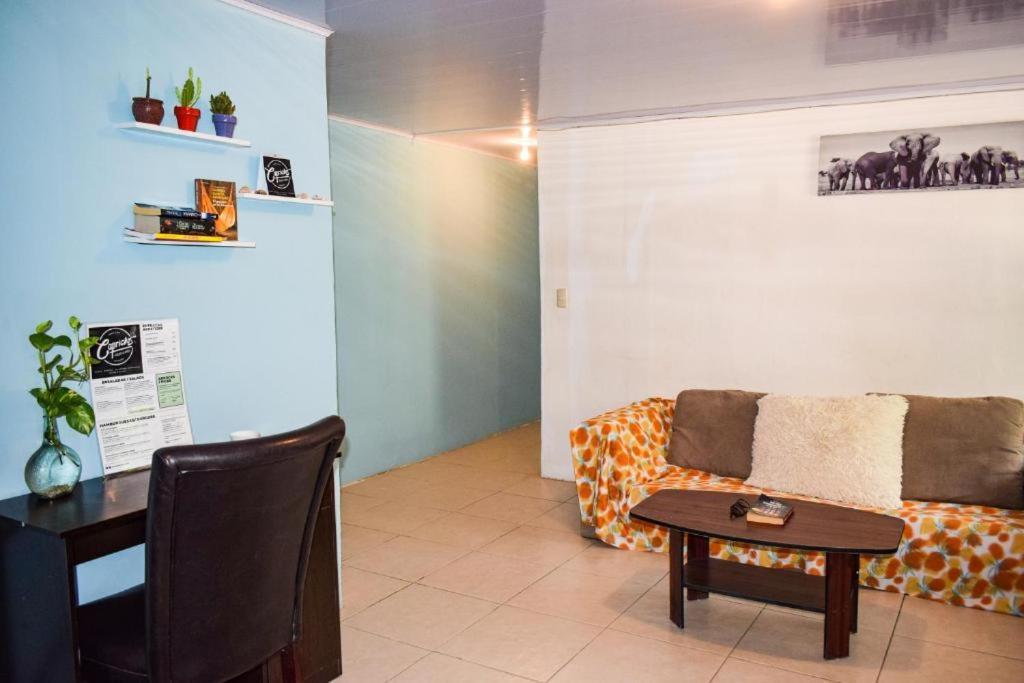 The Backside House Hostel Tamarindo Exterior photo