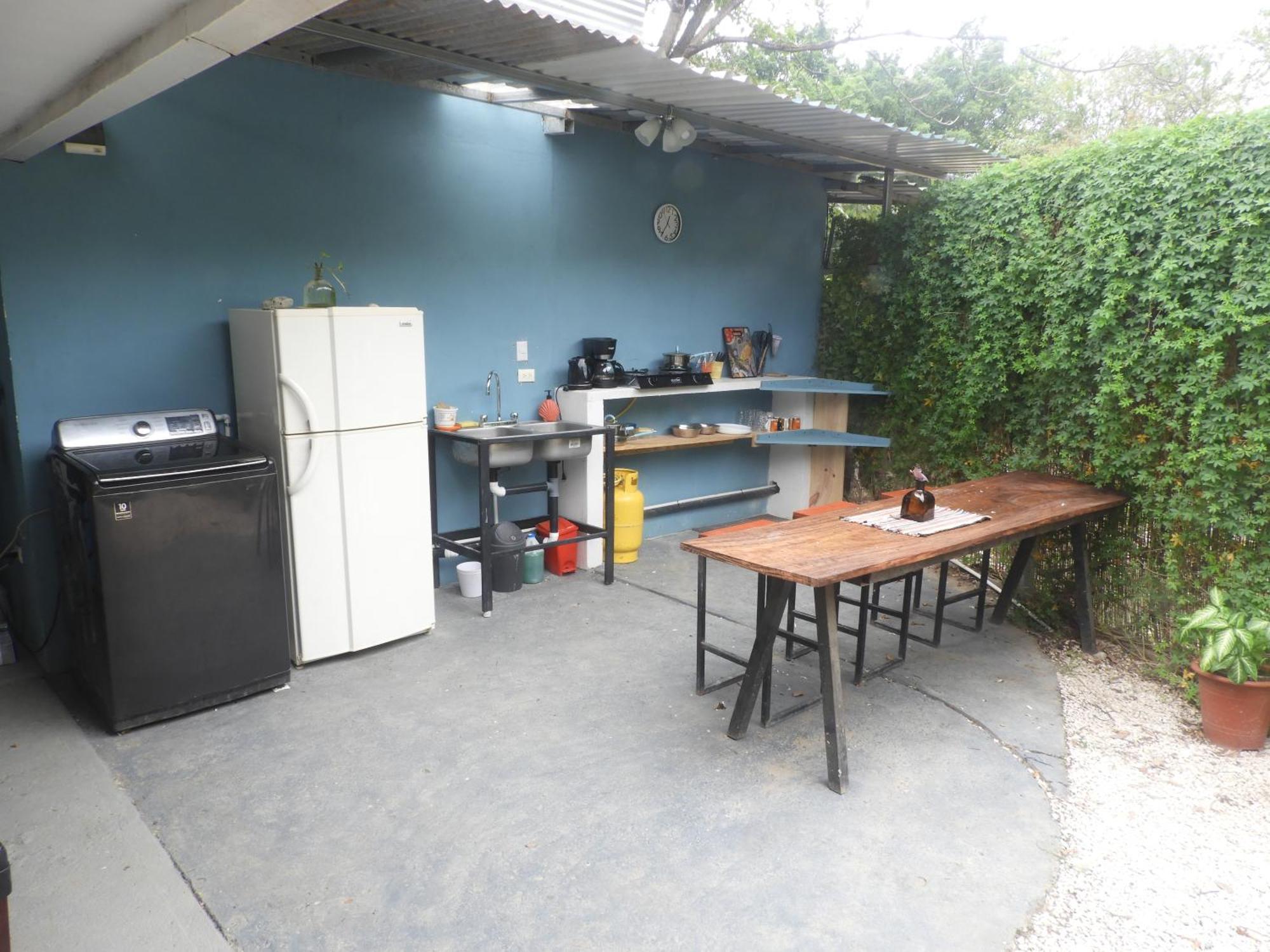 The Backside House Hostel Tamarindo Exterior photo